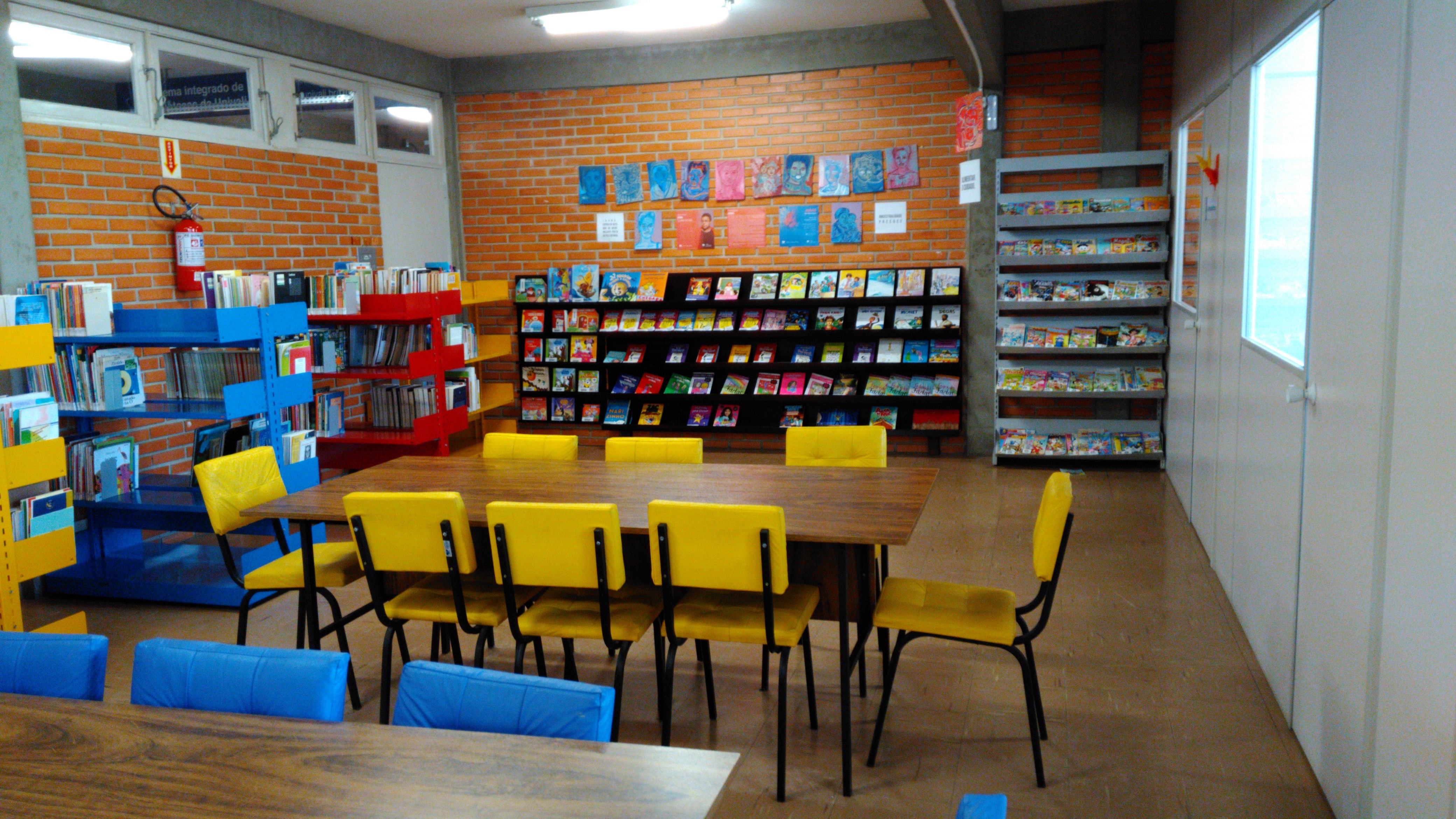 Biblioteca de Tijucas - Foto 02